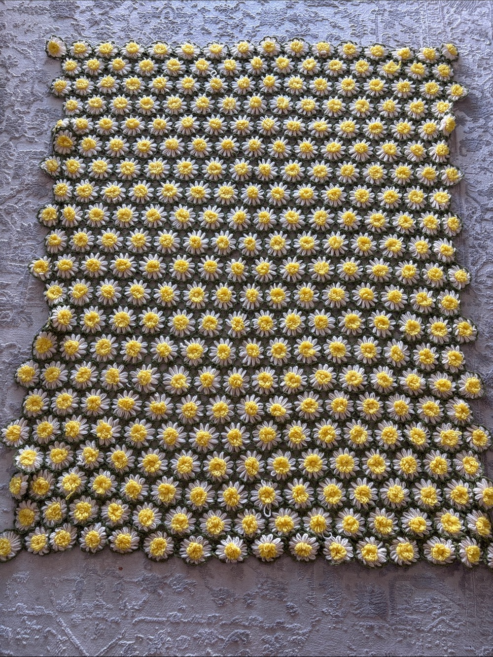 Vintage Daisy Chain 70s Handmade Throw Blanket